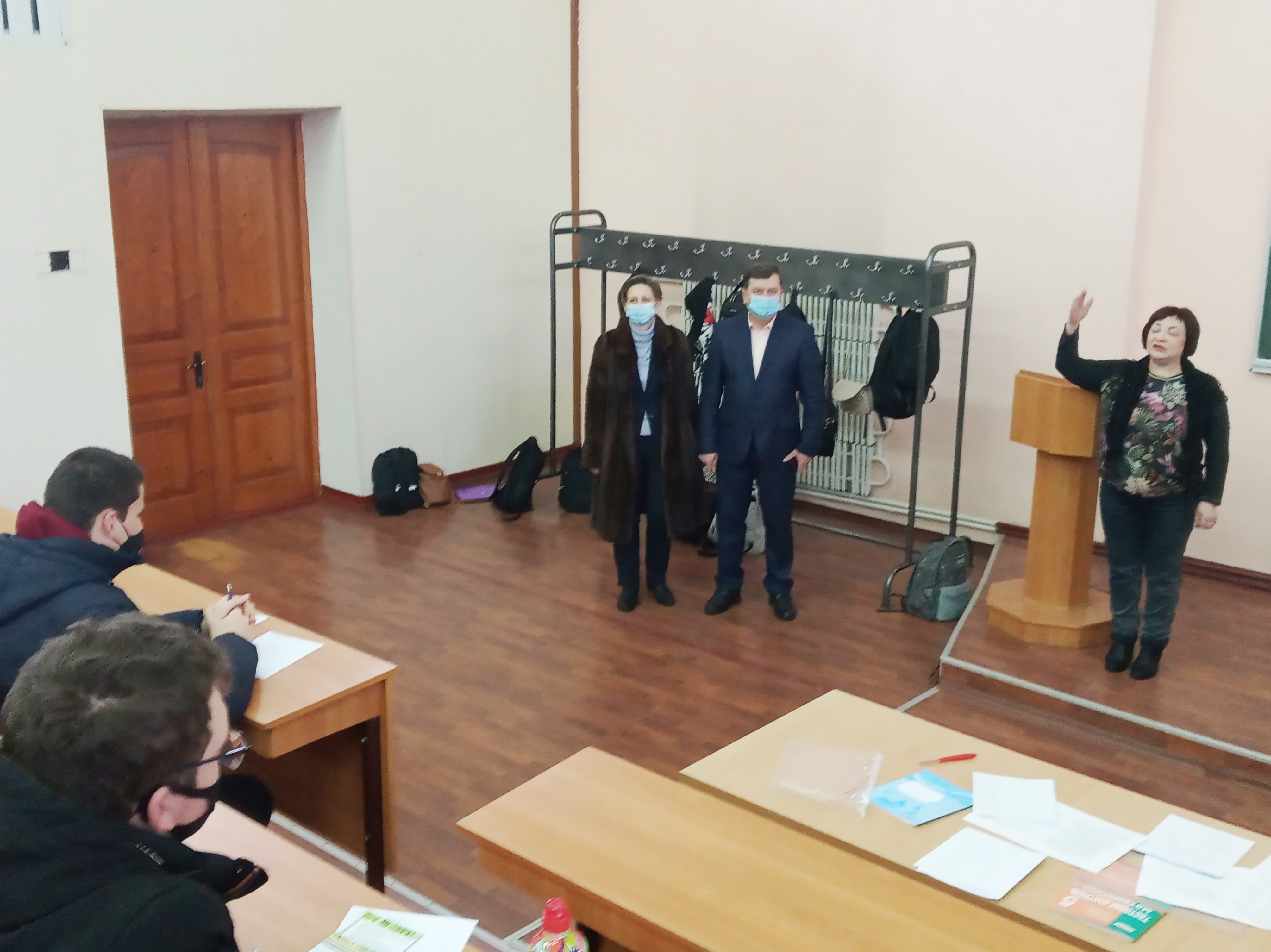 Про чудові перспективи здобуття освітніх програм на хіміко-біологічному факультеті ТНПУ інформує декан  Дробик Н.М.